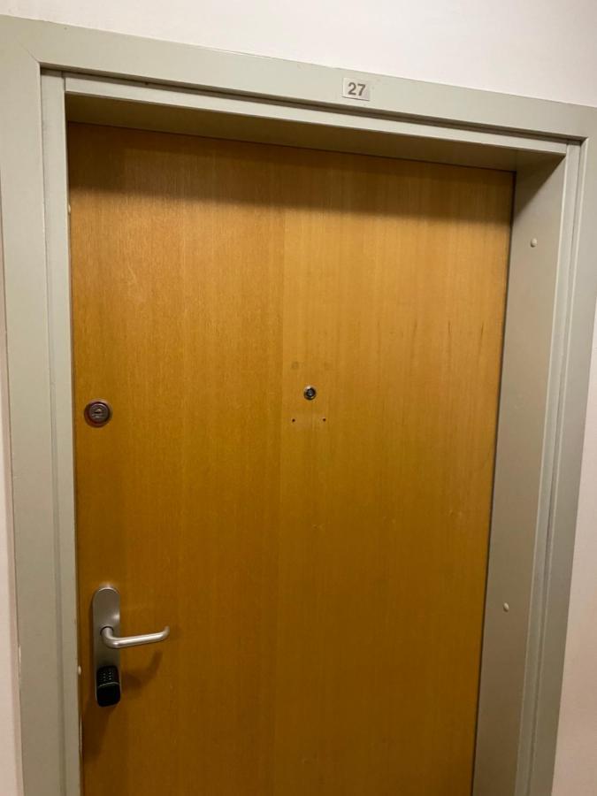 Self Check-In Studio With Wi-Fi And Parking Place Apartment Zagreb Luaran gambar